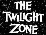 Après avoir annoncé qu'elle avait engagé Matt Reeves  pour diriger le nouveau "Twilight Zone" movie, la Warner a chargé Joby Harold de réécrire le scénario (voir ci-dessous)