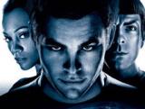 Le titre de la séquelle de "Star Trek"' s'intitulera  "Star trek : Into Darkness". A nouveau dirigé par J.J. Abrams, le film sortira en 3D le 17 mai prochain aux USA (et le 12 juin en France)