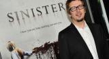 Fort de son succès avec Sinister, Scott Derrickson refait équipe avec le producteur Jason Blum (Paranormal Activity) pour s'attaquer à une adaptation de la nouvelle de Stephen King "The Breathing Methode" (voir ci-dessous)
