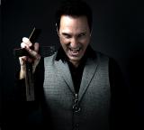 Après "Dracula Untold", "Dracula's War" mini-budget avec Roberto Lombardi dans le rôle-titre.... (voir ci-dessous)