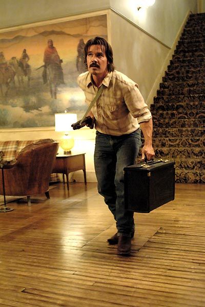 Josh Brolin ("No Country for Olld Men") incarnera le Terminator dans "Terminator Salvation : The Future Begins", réalisé par McG, face à Christian Bale, campant le chef de la résistance John Connor dans cette aventure située en 2019.