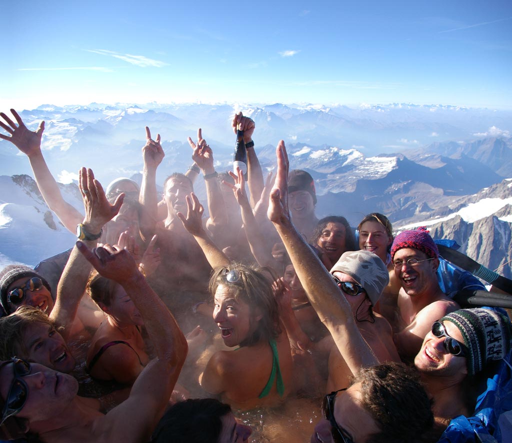 Matt Moore, ancien exécutif de New Line, produit pour la MGM "Hot Tub Time Machine", une comédie fantastique (voir ci-dessous)