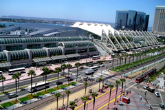 Plus de 125.000 participants se retrouveront cette année, du 23 au 27 juillet, au Comic-Con de San Diego, dans le gigantesque lieu qui leur est consacré (voir ci-dessous)