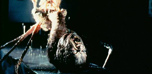 ... qui "sera plus une préquelle qu'une séquelle, aboutissant aux avènements vus dans la version de 1982 de John Carpenter".