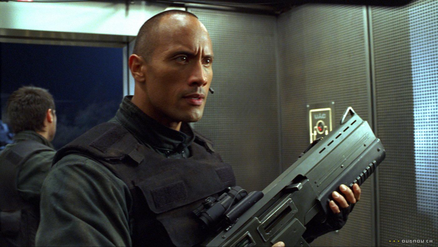 Dwayne Johnson dans un film de SF inspiré du "Tomorrowland" de Disneyland (voir ci-dessous)