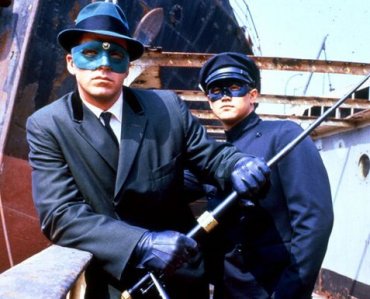 C'est Stephen Chow que la Columbia a choisi pour diriger "The Green Hornet", l'histoire du débonnaire éditeur de quotidien Britt Reid qui, la nuit venue, combat le crime sous l'apparence d'un super-héros  (suite ci-dessous)