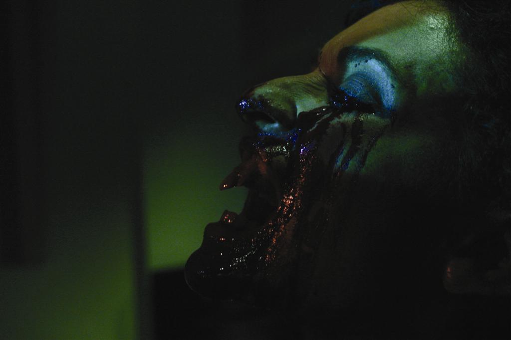 Acteur, réalisateur et producteur indépendant de talent spécialisé dans notre genre, le cinéaste new-yorkais Larry Fessenden va produire "Stake Land", une vampire story en milieu urbain (suite ci-dessous)