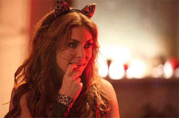 C'est à la Nouvelle-Orléans qu'Adam Gierasch tourne actuellement le remake de "Night of the Demons" (suite ci-dessous)