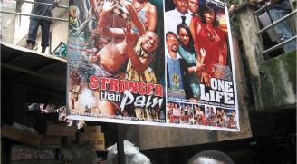 Des films d'épouvante réalisés au Niger, révélés par le documentaire canadien "Nollywood Babylon" (suite ci-dessous)