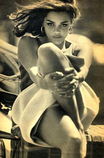 Tina Aumont