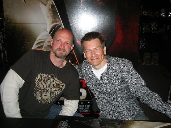 Dimensions Films a confié au scénariste Todd Farmer et au réalisateur Patrick Lussier le soin de ressusciter la franchise "Hellraiser" (voir ci-dessous)