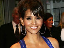 Ils se pourraient que ce soient les frères Wachowski (Matrix) qui dirigent eux-mêmes leur adaptation du roman de David Mitchell, "Clous Atlas" (voir ci-dessous)