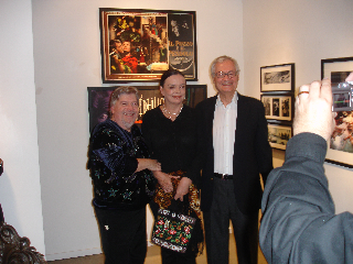 BARBARA STEELE en compagnie de Roger Corman