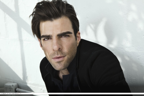 Le tournage du film d'horreur "The Banshee Chapter" va débuter le mois prochain au Nouveau Mexique sous la direction du nouveau venu  Blair Erickson pour le compte de  de Zachary Quinto (Spock dans "Star Trek") (voir ci-dessous)