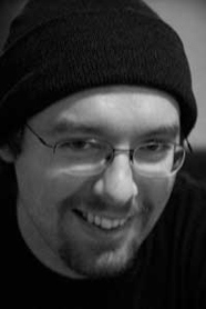 Auteur de courts-métrages de SF et ayant failli réaliser l'adaptation live d'"Akira", l'Irlandais Ruairi Robinson est en préproduction sur "Last Days on Mars"  (voir ci-dessous)