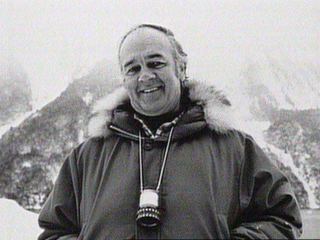 Le réalisateur d'origine australienne Don Sharp est décédé le 18 décembre à l'âge de 98 ans (voir ci-dessous)