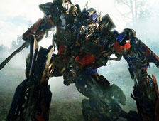 Alors qu'il rempile pour le 4e épisode de "Transformers", Michael Bay a indiqué que cet épisode serait son dernier concernant cette franchise (voir ci-dessous)