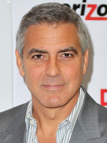 Après le thriller de SF "Gravity" qu'il vient d'achever sous la direction d'Alfonso Cuaron, George Cloney va enchaîner avec un nouveau film du genre pour Walt Disney décrit comme étant dans la veine de "Rencontres du 3e type"... (voir ci-dessous)