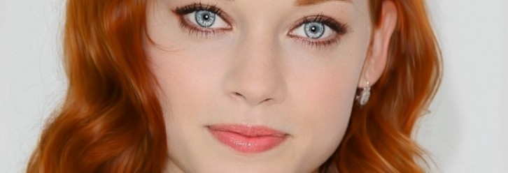 Après avoir figuré dans le remake de "Evil Dead", Jane Levy sera la vedette du thriller psychologique "A Dark Place"... (voir ci-dessous)
