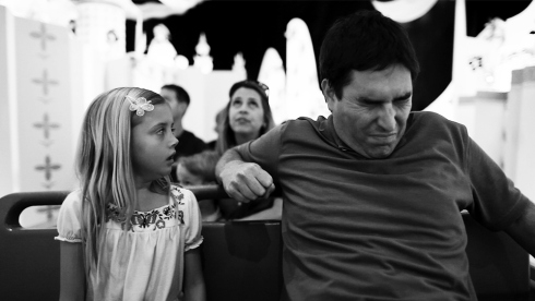 Tourné clandestinement à Disney World et présenté au festival de Sundance, "Escape from Tomorrow", du nouveau venu Randy Moore,  sera distribué en salles aux USA le 11 octobre (voir ci-dessous)