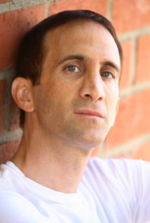 Dans, "Evil's Toy" de Cheryl Compton, en production, après être devenue obsédée par une planche Ouija, une jeune femme d'un collège libère involontairement un démon via le monde du réseautage social.