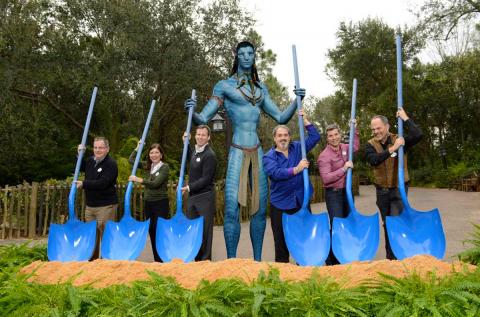 La construction au sein de Disney's Animal Kingdom d'une section consacrée à "Avatar" a débuté ce mois-ci (voir ci-dessous).
