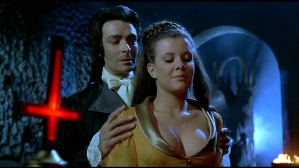 R.I.P.  MADELEINE COLLINSON (1952 - 2014)  voir ci-dessous