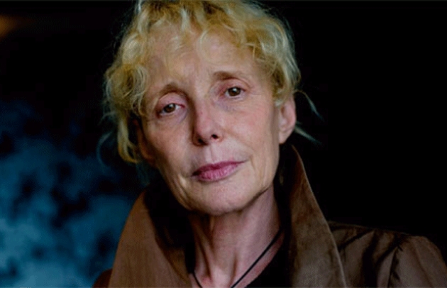 Après la cannibale de « Trouble Every Day », la réalisatrice Claire Denis s’attaque à la SF…. (voir ci-dessous)