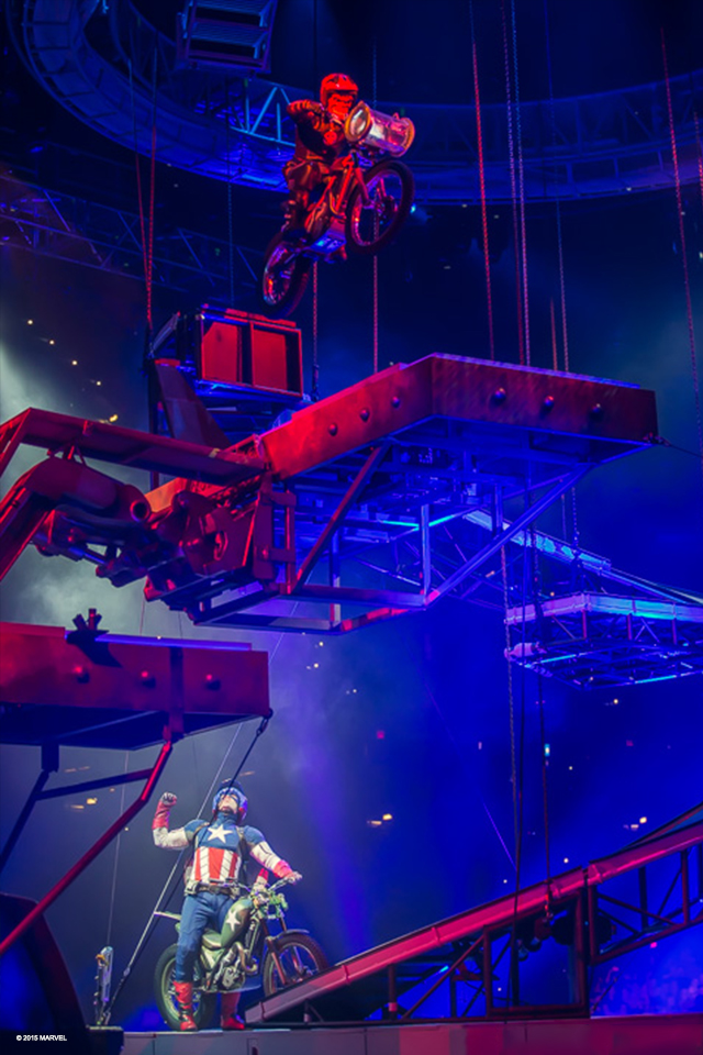 Marvel Universe Live ! : le choc des super-héros… (voir ci-dessous)