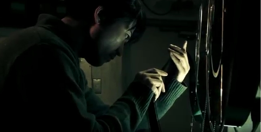 Un cinéma hanté par un fantôme féminin dans «Hana-Dama : Phantom »… (voir ci-dessous)