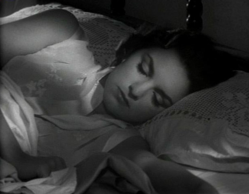 la (séduisante) proie du vampire...