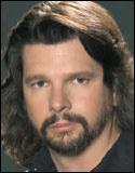 Ronald D. Moore, co-créateur, scénariste et producteur exécutif de la version actuelle de "Battlestar Galactica", a signé avec Tom Cruise  pour créer et écrire une trilogie de SF pour le cinéma (suite ci-dessous)