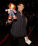 Remake compliqué du fait que les droits de la saga appartiennent conjointement à l'Universal et à la MGM, le remake de "Child's Play" est néanmoins toujours à l'ordre du jour pour Don Mancini, qui le dirigera....