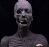 Le remake de "Sorority Row" produit par Summit Entertainment va se tourner ces jours prochains à Pittsburgh,  les répétitions ayant lieu actuellement.