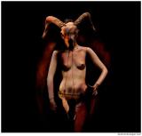 .... Découvrant un ancien livre que la jeune fille a laissé derrière elle, Justin l'utilise, contactant le démon Lo afin de l'aider à sauver sa bien aimée. Mais Lo a d'autres plans pour son nouveau maître....