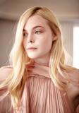 Elle Fanning sera Mary Shelley en 2015 dans "A Storm in the Stars" (voir ci-dessous)